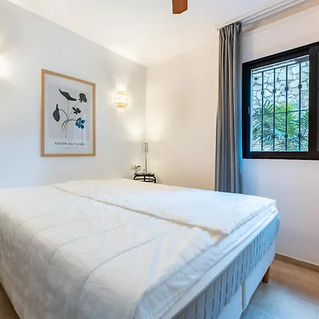 226 Torre Oceano Apartment